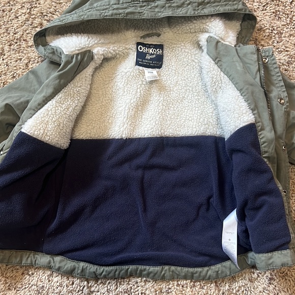 Lightly used beautiful warm army green hooded coat with sherpa/fleece, size 24M - Picture 6 of 7